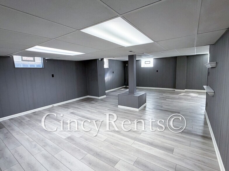 Building Photo - 2652 Bonnie Dr