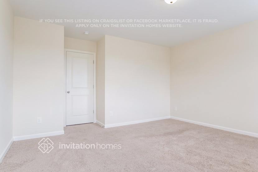 Building Photo - 2146 Villa Spg Ter