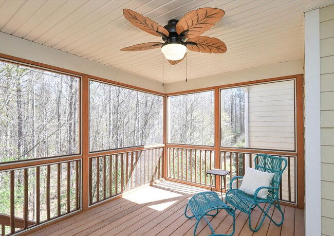 Building Photo - 8417 Henderson Rd