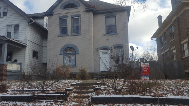 Primary Photo - 2266 N 4th St