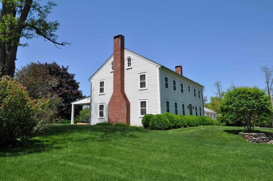 Building Photo - 477 Stanford Rd