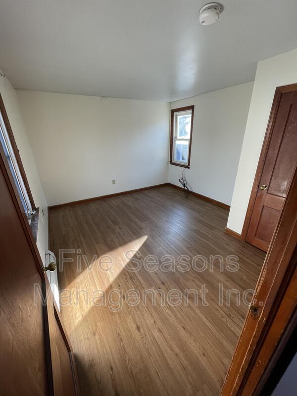 Building Photo - 70 North St