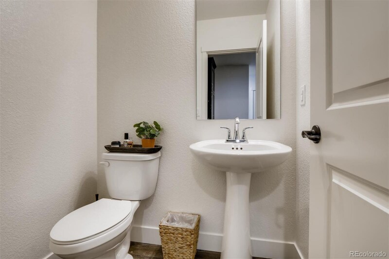 Building Photo - 12246 Blue Fir Ct