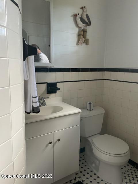 Building Photo - 2206 Irwin St