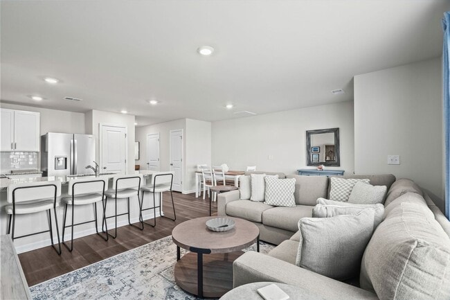 Building Photo - All Inclusive Seasonal Rental Available January 5-March 31st.