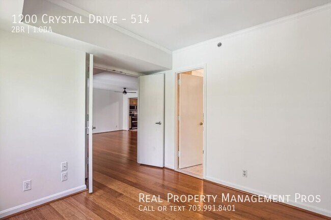 Building Photo - 1200 Crystal Dr