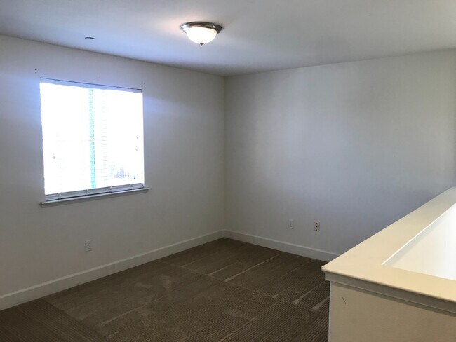 Building Photo - Now Available – 4 Bedroom Home with Loft i...