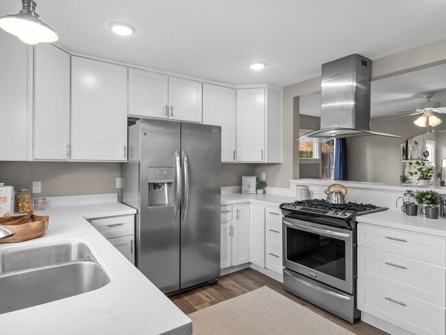 Building Photo - 4111 6th Ave