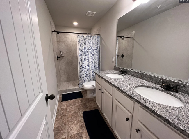 Building Photo - 1057 Bayrose Cir