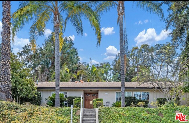 Building Photo - 24316 Burbank Blvd