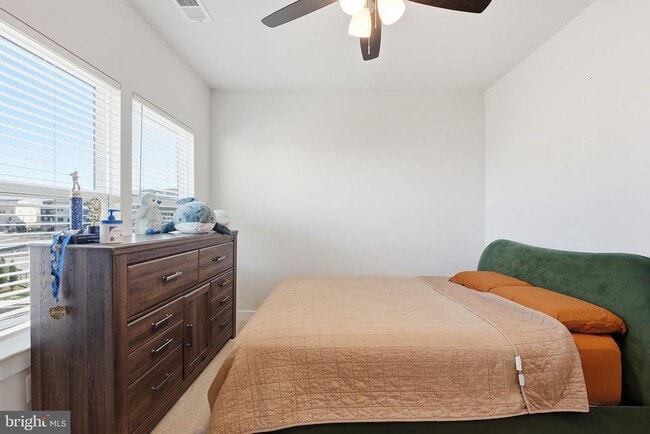 Building Photo - 46294 Mount Milstead Ter