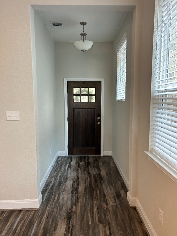Building Photo - 9011 Shady Mountain