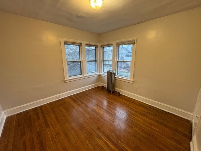 Building Photo - 12611 Franklin Blvd