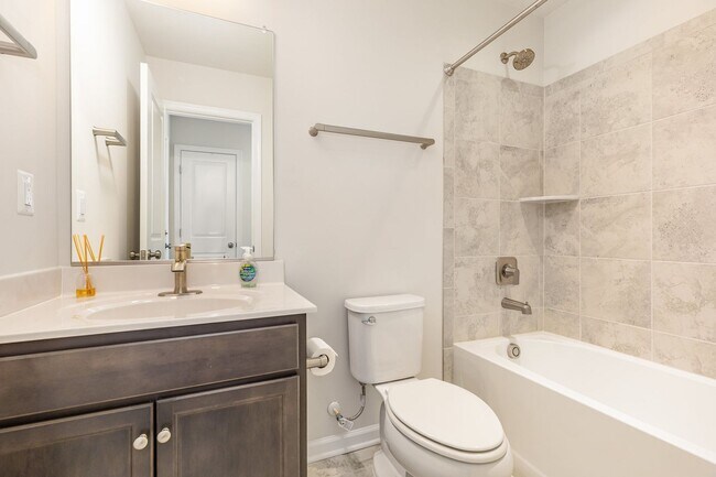 Building Photo - **COMING SOON** $2,850/Month | 4 Bed | 4 Bath | Built in 2023 | Tesla Charger | 2,268 SF | Availa...