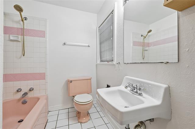 Building Photo - 1822 W Hickory St