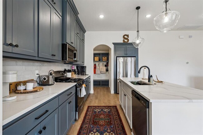 Building Photo - 2232 Los Angeles Ave