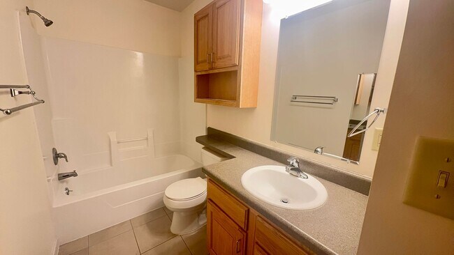 Building Photo - 4318 N 60th St