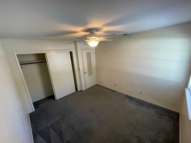 Building Photo - Beautiful 3 Bedroom 2 Bath Home in Excelle...