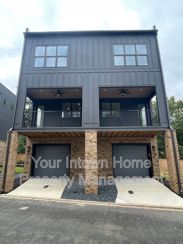 Building Photo - 1135 West Marietta St NW