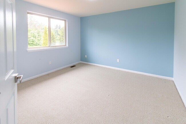 Building Photo - 2864 Mystic Dr