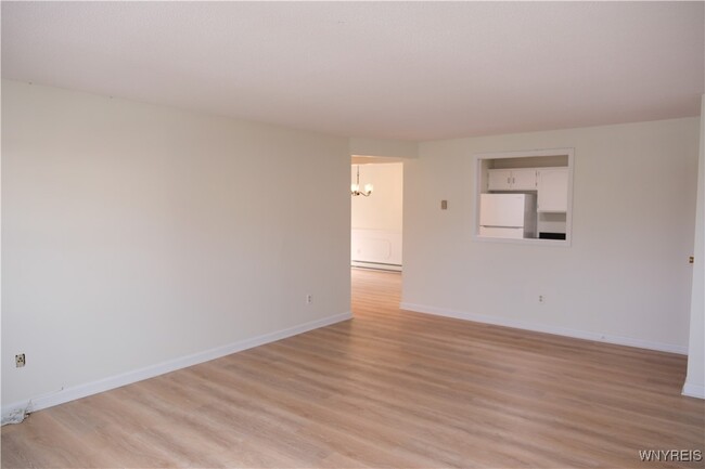 Building Photo - 6321 W Quaker St