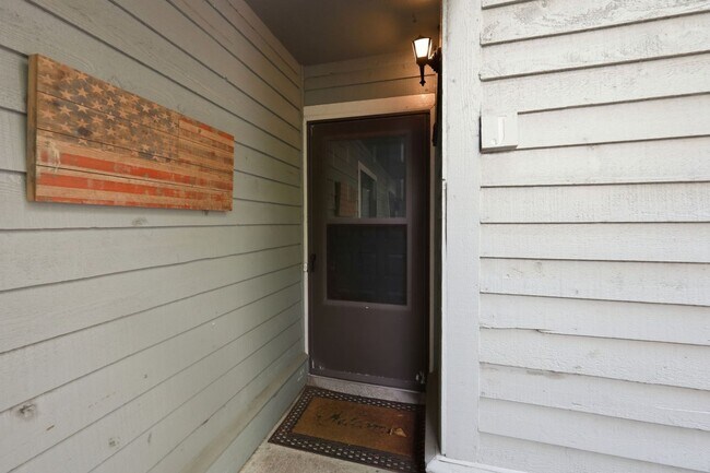 Building Photo - 1161 Shadow Lake Cir
