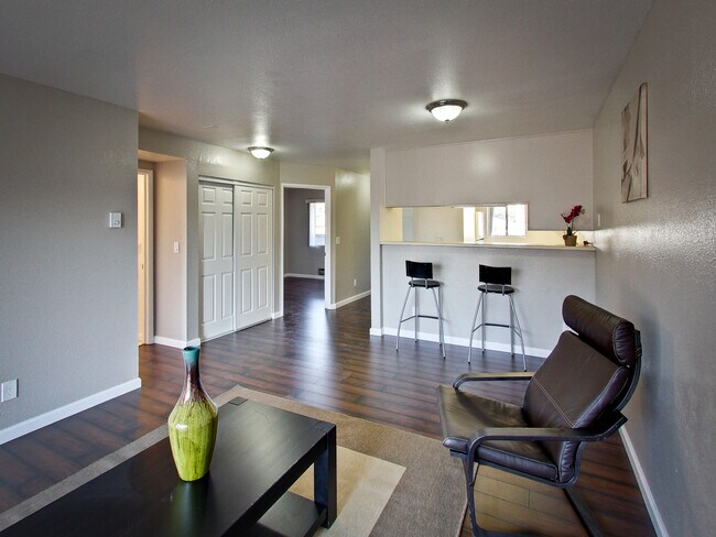 Building Photo - 2701 High St