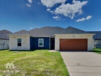 Building Photo - 2417 Creek Dr