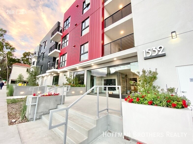 Building Photo - 1532 Brockton Ave