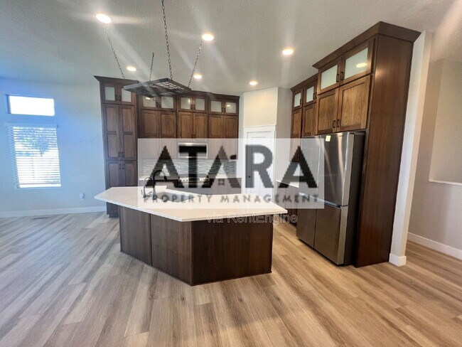 Building Photo - 1124 W 2850 S