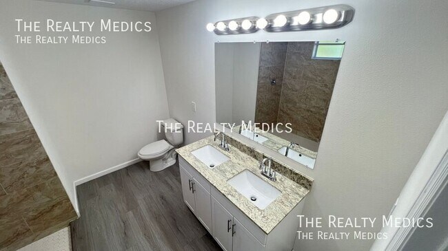 Building Photo - 1242 Halber Ave NW