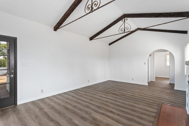 Building Photo - 1730 California St
