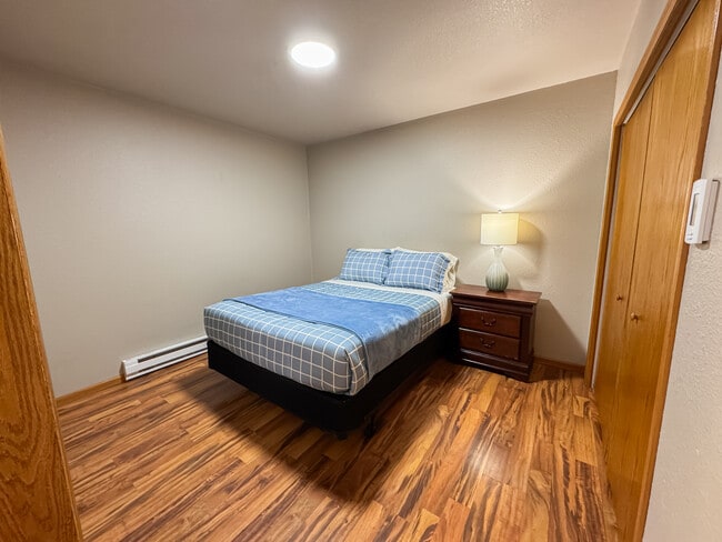 Building Photo - Theater Apartments Beulah