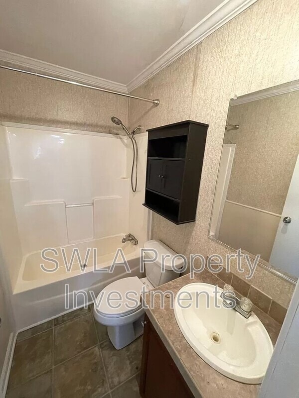 Building Photo - 4015 Wildflower Dr