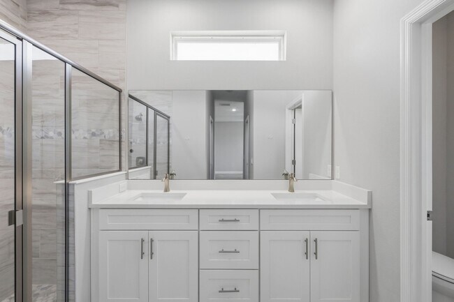 Building Photo - 5574 SW 128th Pl