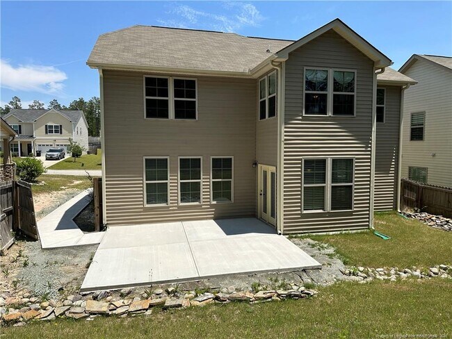 Building Photo - 249 River Oak St