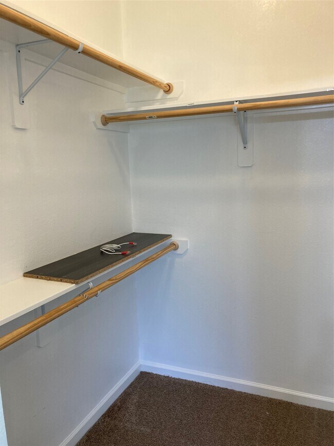 Building Photo - 1018 Homer St