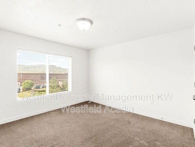 Building Photo - 166 W 1000 S