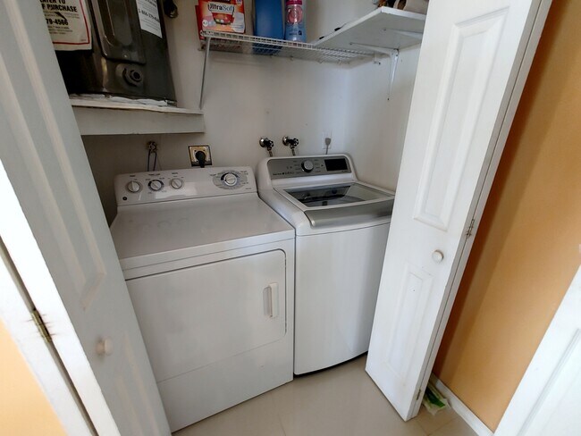 Building Photo - 894 NW 134th Pl