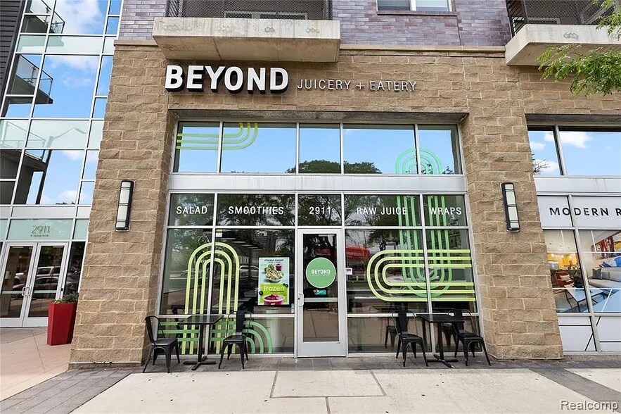 Building Photo - 1502 Virginia Park St