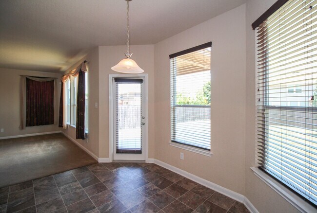 Building Photo - 8518 Finlandia Gap