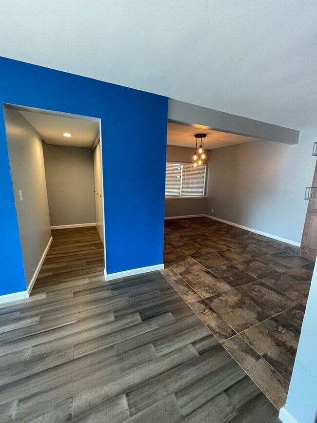 Building Photo - West Ann Arbor Condo: 2 Bed, 2 Bath with Indoor Pool & Patio