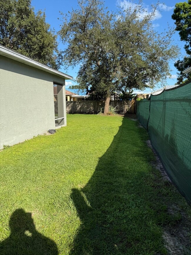 Building Photo - 3125 SW Dimattia St