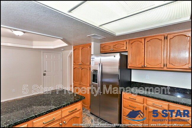Building Photo - 11620 Laura Marie Dr