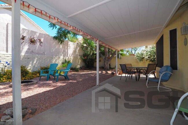 Building Photo - 1952 E Rosemonte Dr