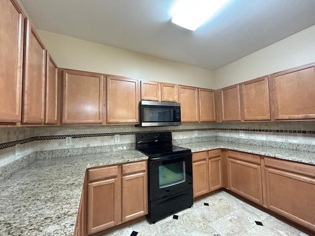Building Photo - 3455 Fernview Dr