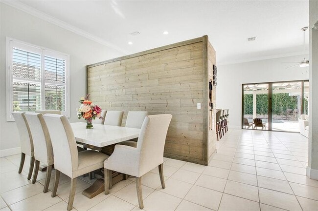 Building Photo - 10918 NW 56th Ct