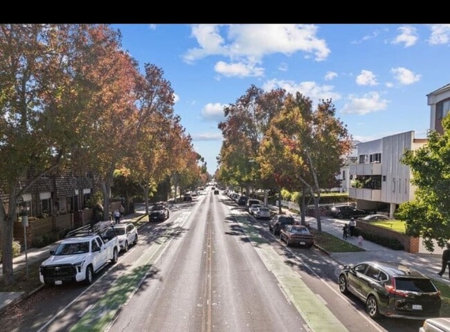 Montana Av. - 521 Montana Ave