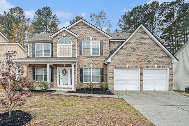 Primary Photo - Fully Renovated 5BR/3BA Home in Fairburn!