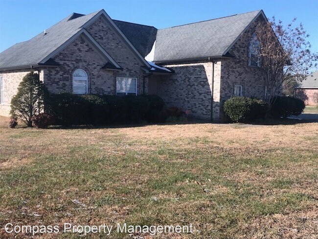 Primary Photo - 3 br, 2 bath House - 401 Reagan Road